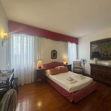 2-level Flat With Terrace In The Heart Of