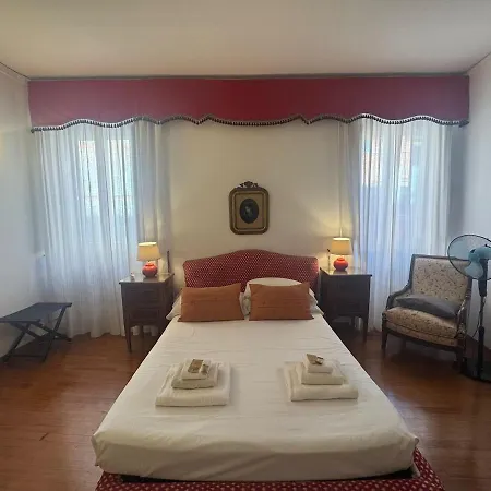 2-level Flat With Terrace In The Heart Of * Rom