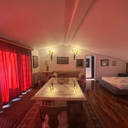 2-level Flat With Terrace In The Heart Of * Rom