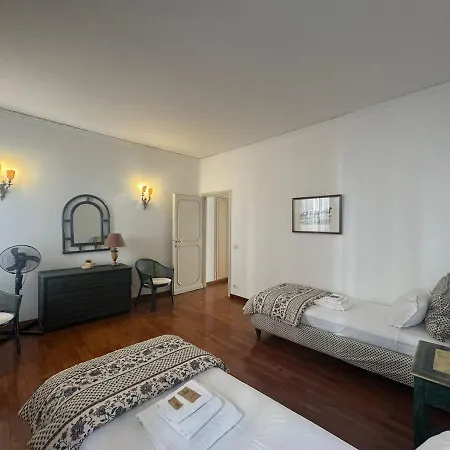 2-level Flat With Terrace In The Heart Of Apartment