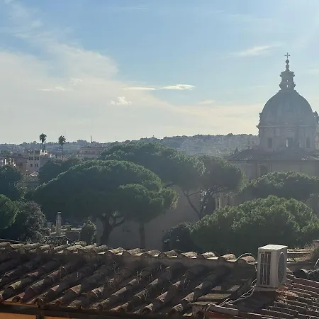 2-level Flat With Terrace In The Heart Of