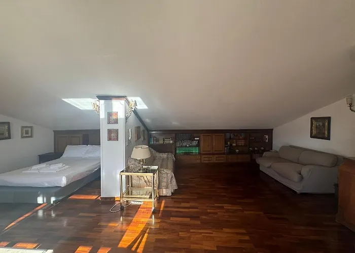 Lägenhet 2-level Flat With Terrace In The Heart Of *