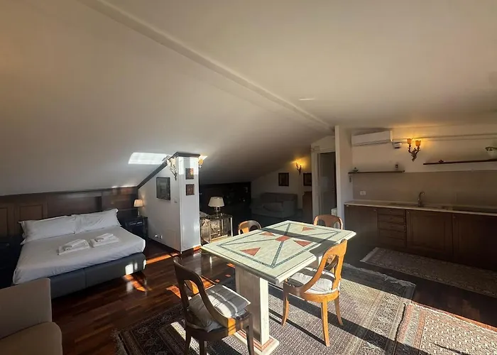 2-level Flat With Terrace In The Heart Of Lägenhet *